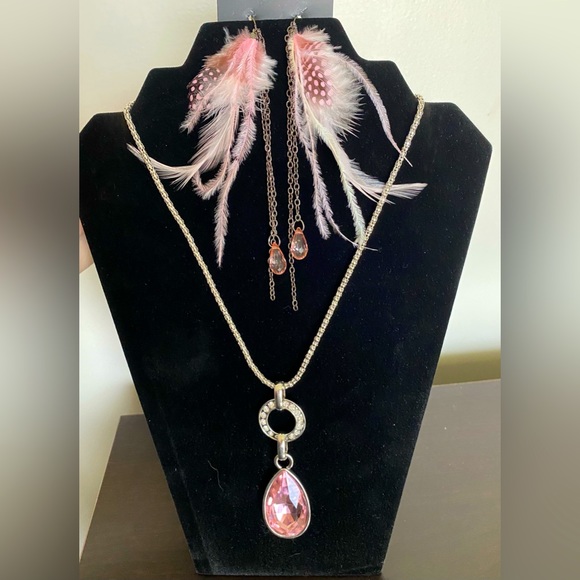 Pink Necklace set - Picture 1 of 1